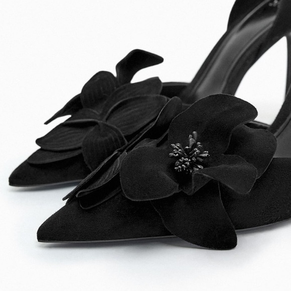 ZARA HIGH HEELED SUEDE FLOWER SHOES